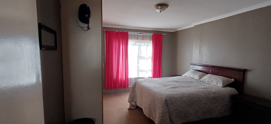 3 Bedroom Property for Sale in Motherwell Nu7 Eastern Cape